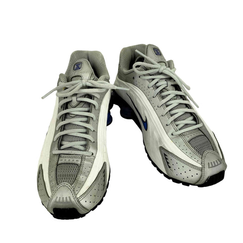 ナイキ NIKE SHOX R4 WHITE METALLIC SILVER-RACER BLUE メンズ JPN:27