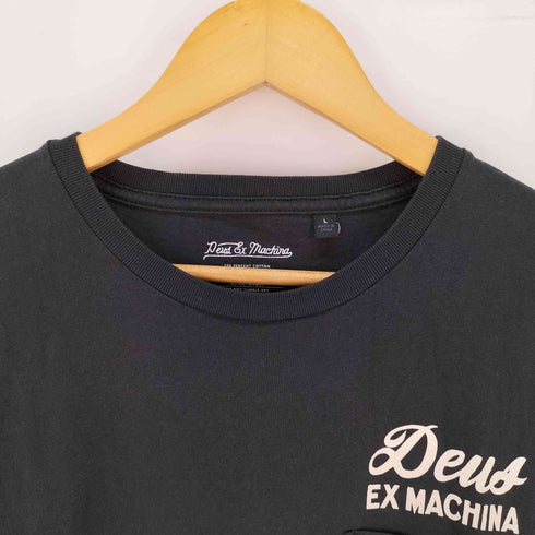 デウスエクスマキナ Deus Ex Machina 両面プリントロゴ クルーネック S/S Tシャツ メンズ L