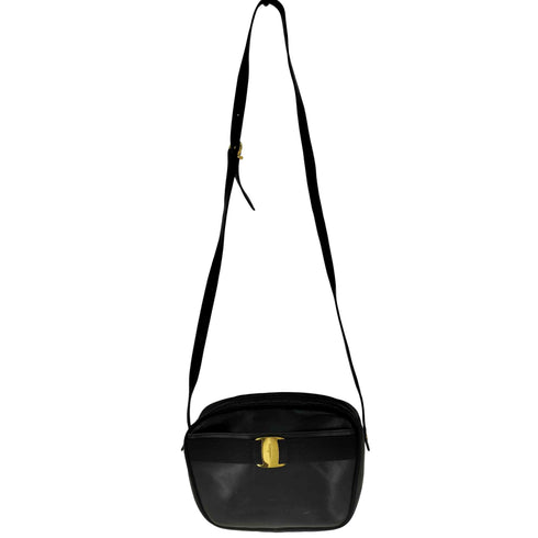 サルヴァトーレフェラガモ Salvatore Ferragamo ヴァラ レザーショルダー レディース
