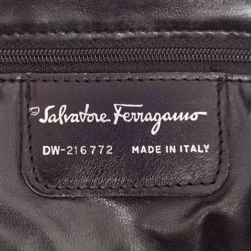 サルヴァトーレフェラガモ Salvatore Ferragamo ガンチーニ ナイロン パテントレザー リュックサック デイパック レディース