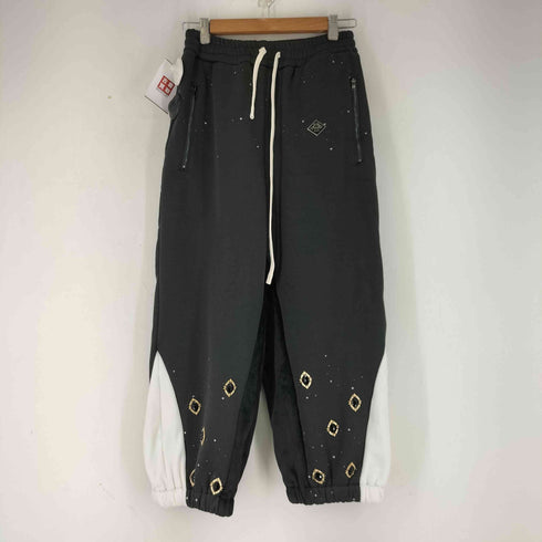 Azli ジュエリー装飾 クロップドパーカー ドローコード付き スウェット パンツ セットアップ レディース XXS