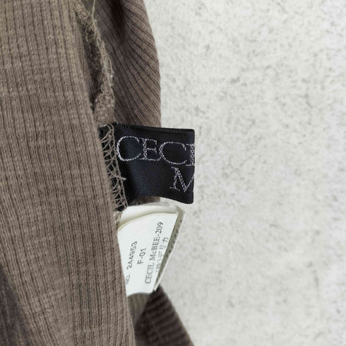 セシルマクビー CECIL McBEE プリント&ラインストーン フロントボタンタンクトップ Y2K レディース