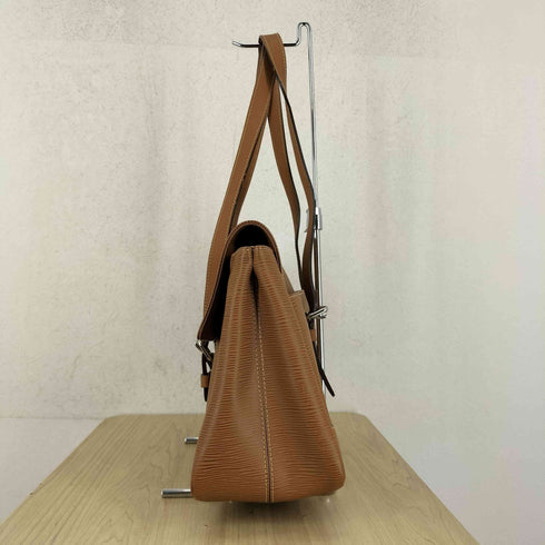 ルイヴィトン LOUIS VUITTON エピ セギュールMM ショルダーバッグ レディース