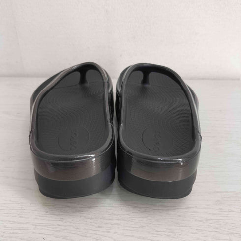 ウーフォス oofos OOMEGA LUXE TITANIUM MIRROR サンダル レディース EUR:38