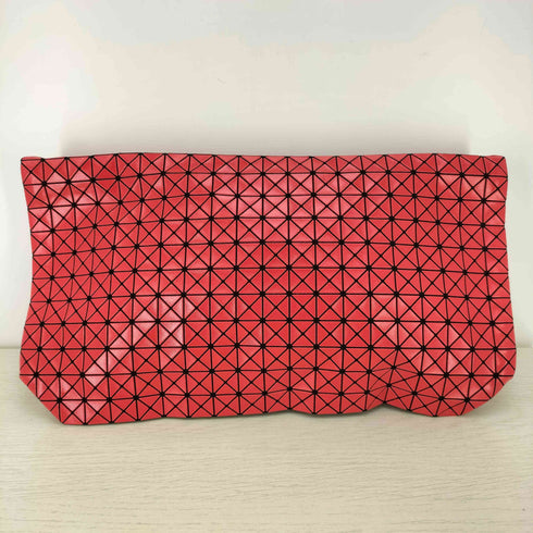 バオバオイッセイミヤケ BAO BAO ISSEY MIYAKE クラッチバック レディース