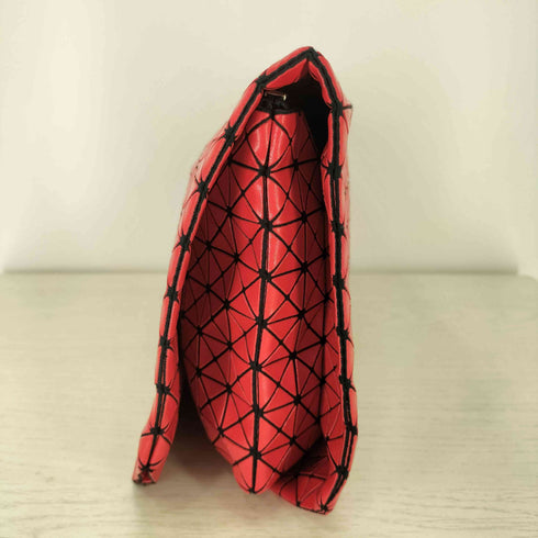 バオバオイッセイミヤケ BAO BAO ISSEY MIYAKE クラッチバック レディース