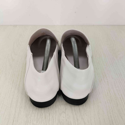 チャールズアンドキース CHARLES&KEITH アーモンドトゥ ペニーローファー メンズ 40