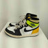 ジョーダンブランド JORDAN BRAND Air Jordan 1 High OG Volt Gold メンズ JPN:28.5