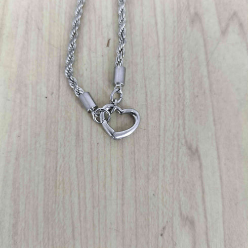 TNTNTUTU Deer Cartoon Long Necklace domestic レディース