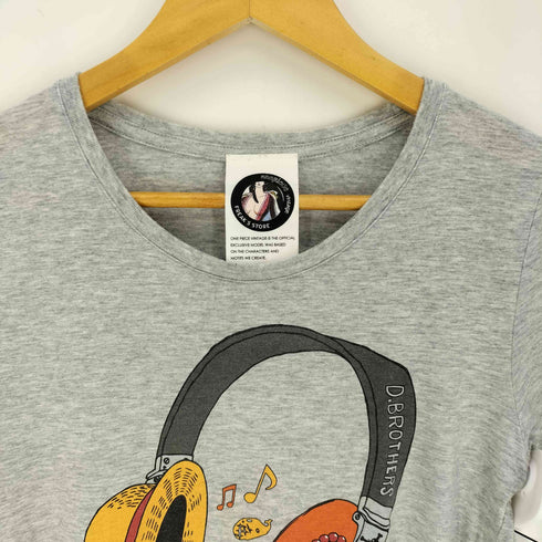 フリークスストア FREAKS STORE アニメ コラボ フロント プリント S/S Tシャツ レディース