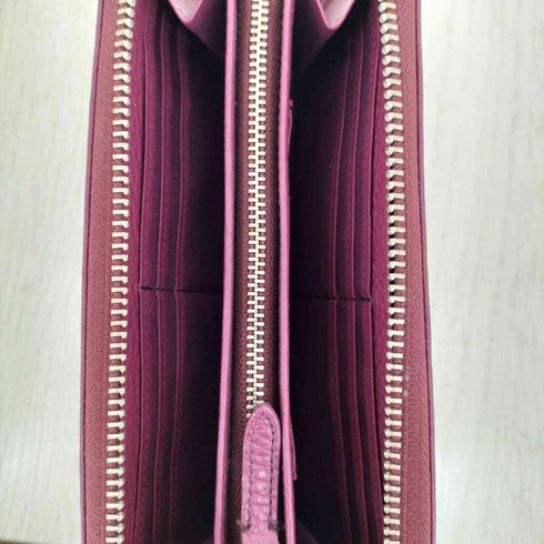 コムサ COMME CA ロゴ 銀箔 型押し シボレザー ラウンドジップ ウォレット 長財布 レディース