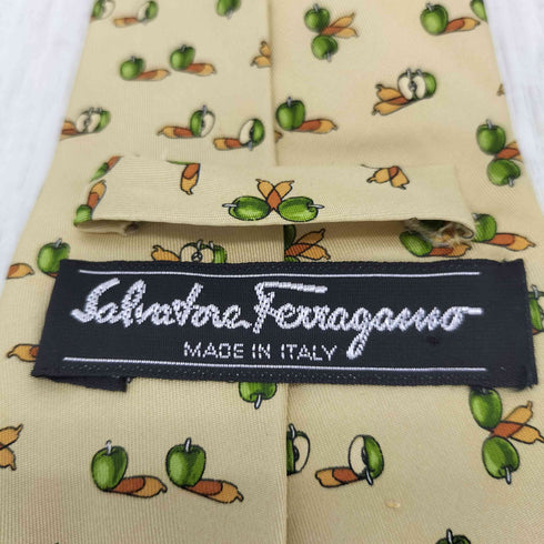 サルヴァトーレフェラガモ Salvatore Ferragamo 総柄 シルクネクタイ メンズ