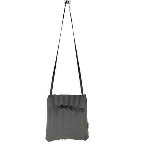 ミーイッセイミヤケ me ISSEY MIYAKE TRUNK PLEATS BAG レディース
