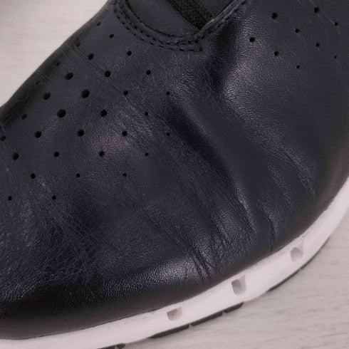 マドラスウォーク madras Walk 全天候サラッと快適 GORE-TEX SURROUND®テクノロジー搭載したスニーカー メンズ JPN:26.5