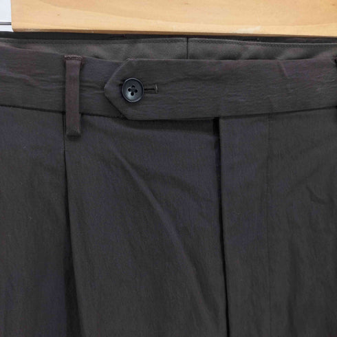 ユナイテッドアローズグリーンレーベルリラクシング UNITED ARROWS green label relaxing コットンナイロン ツイル 2プリーツ W4 ワイドスラックス メンズ M