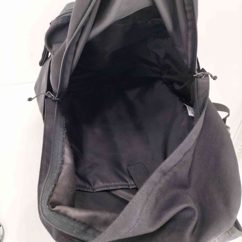スラッシャーマガジン THRASHER MAGAZINE カラビナ付 バックパック 28L メンズ ONE SIZE