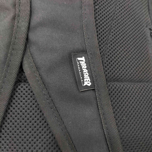 スラッシャーマガジン THRASHER MAGAZINE カラビナ付 バックパック 28L メンズ ONE SIZE
