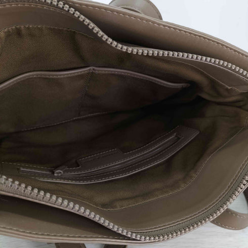 チャールズアンドキース CHARLES&KEITH バックルストラップ トートバッグ レディース