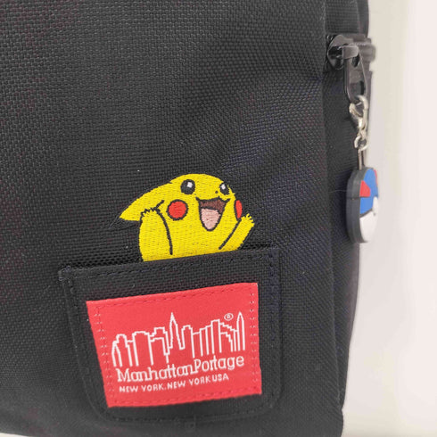 マンハッタンポーテージ Manhattan Portage DUET SHOULDER BAG Pokémon 25 メンズ