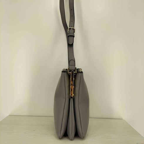 VINCE CAMUTO レザー ショルダーバッグ レディース