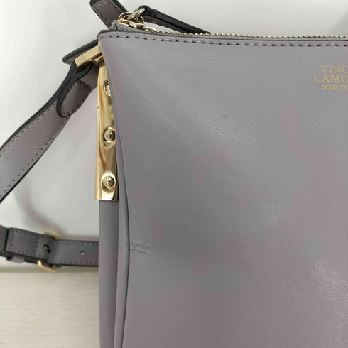 VINCE CAMUTO レザー ショルダーバッグ レディース