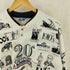 ArtUnlimited 90s ヒストリー プリント ヘンリーネック スウェット メンズ XL