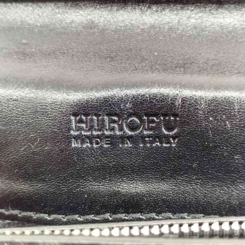 ヒロフ HIROFU イタリア製 ロゴ刻印 エンボス加工 長財布 メンズ