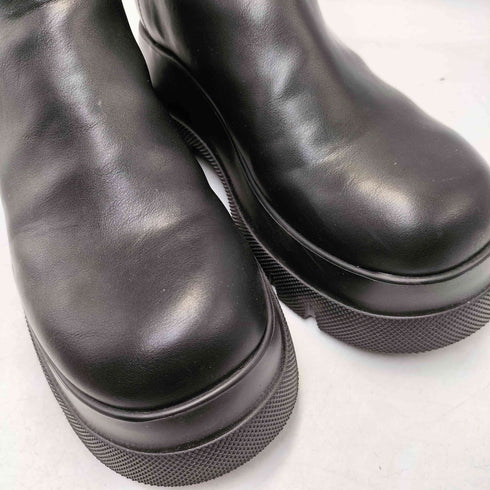 チャールズアンドキース CHARLES&KEITH Leoi レオイ バックジップチャンキーアンクルブーツ レディース JPN:38