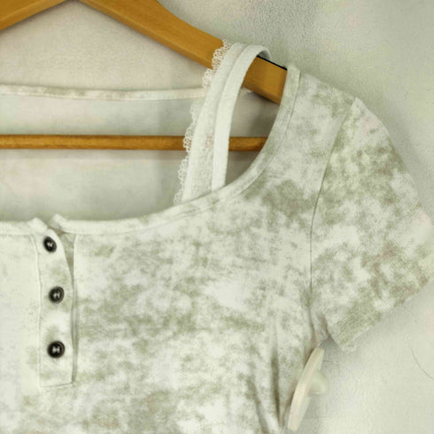 XOXO kisskiss } ユーズド加工 サイドギャザー オフショル レース ヘンリーネック Tシャツ レディース