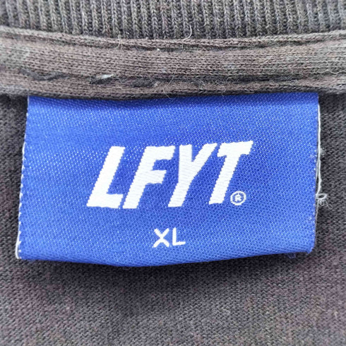 エルエフワイティー LFYT プリント クルーネックS/S Tシャツ メンズ JPN:XL