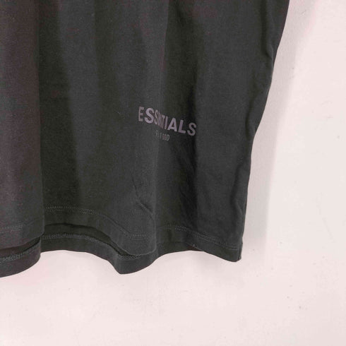 フェイアーオブゴッドエッセンシャルズ FEAR OF GOD ESSENTIALS バックプリント S/S Tシャツ メンズ JPN:M