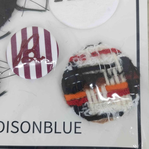 マディソンブルー MADISONBLUE HELLO 5個入り バッジ レディース