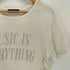 ルードギャラリー RUDE GALLERY MUSIC IS EVERYTHING 両面プリント S/S コットン Tシャツ メンズ JPN:3