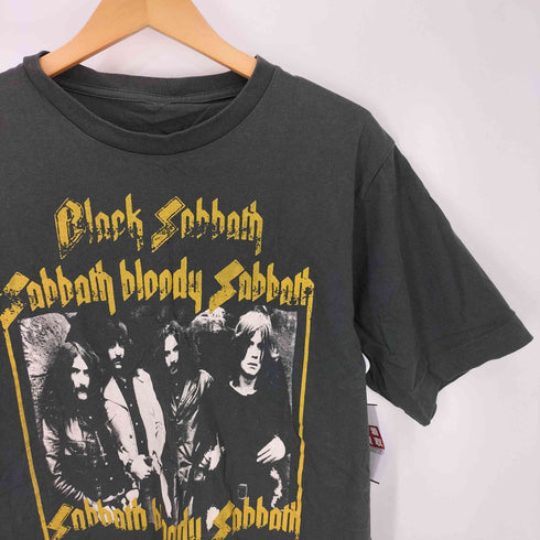 袖裾シングル ロックバンド 血まみれの安息日 クルーネックTシャツ メンズ