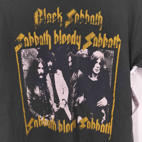 袖裾シングル ロックバンド 血まみれの安息日 クルーネックTシャツ メンズ