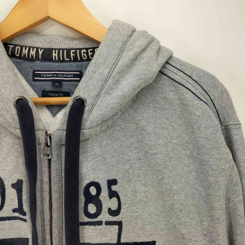 トミーヒルフィガー TOMMY HILFIGER フード裏 サーマル 袖ワッペン フロッキープリント ジップ パーカー メンズ import:XL