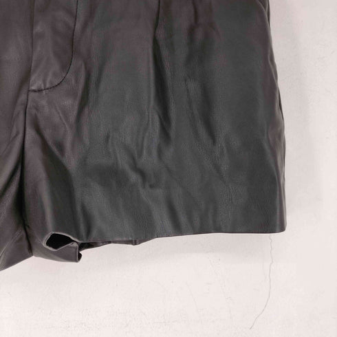 ザラ ZARA フェイクレザーショートパンツ レディース JPN:M