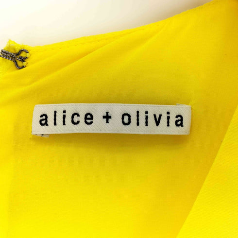 アリスオリビア alice + olivia バックジップ Vネックミディアムワンピース レディース