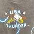 American Thunder アメリカンサンダー The Strong Survive イーグル サンダー 両面プリント クルーネックTシャツ 袖裾シングル フェード メンズ