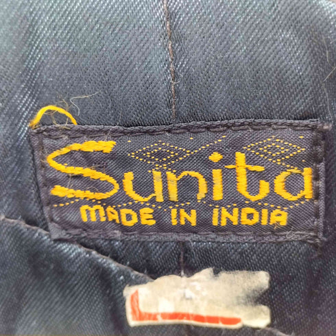 Sunita フラワーモチーフ 刺繍 パネル 切替 ファー ダイヤ キルティング スウェード ジャケット メンズ