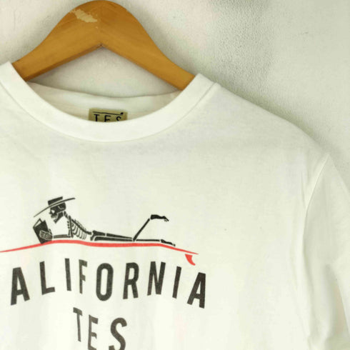 テス TES CALIFORNIA スカルプリント Tシャツ メンズ import:M