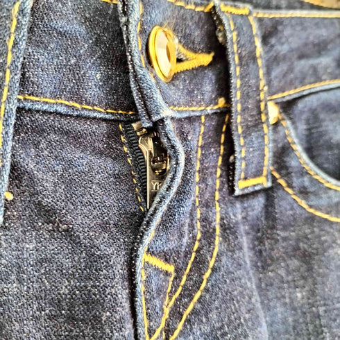 トゥルーレリジョン TRUE RELIGION MADE IN USA ローライズ スキニーデニムパンツ レディース US:23