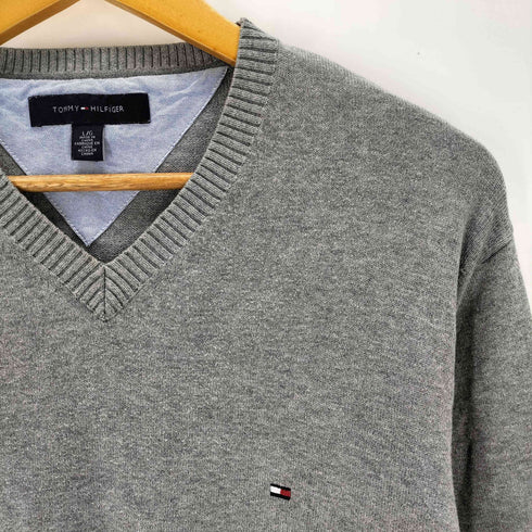 トミーヒルフィガー TOMMY HILFIGER 刺繍ロゴ Vネック ニット メンズ L