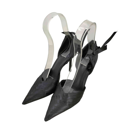 チャールズアンドキース CHARLES&KEITH レーズアップリボン ポインテッドトゥパンプス レディース 36