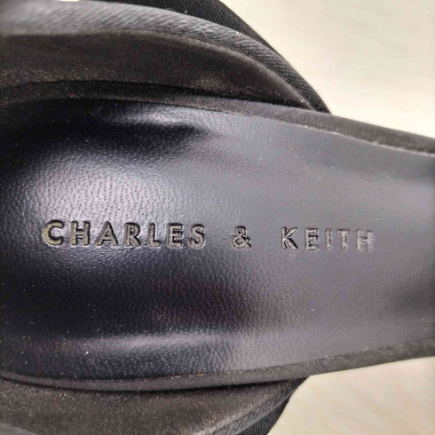 チャールズアンドキース CHARLES&KEITH レーズアップリボン ポインテッドトゥパンプス レディース 36