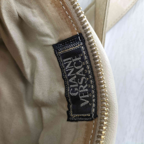 ジャンニヴェルサーチ GIANNI VERSACE レザー ショルダーバッグ レディース ONE SIZE