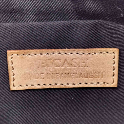 ビカーシ BICASH レザーショルダーバッグ メンズ