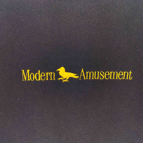 Modern Amusement フロントロゴ刺繍 クルーネック長袖Tシャツ メンズ