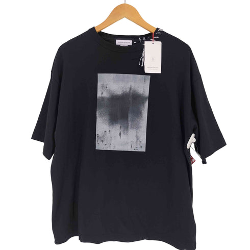 メゾンスペシャル MAISON SPECIAL Abstract Hand-Printed Oversized Stitched Crew Neck T-shirt ステッチ プリント 半袖 Tシャツ メンズ 1