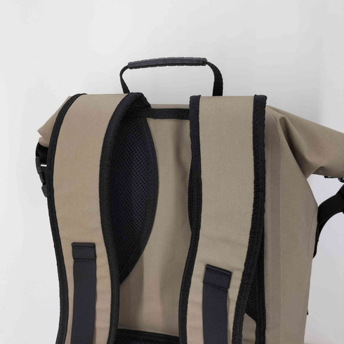 キウ KiU 防水・撥水 加工 バックパック リュック メンズ